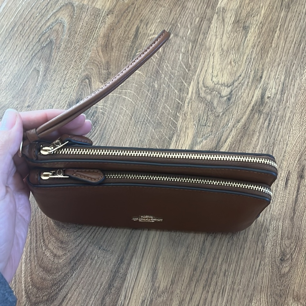 COACH Double Zip Large Wallet/Wristlet (FINAL SALE) - Picture 3 of 6